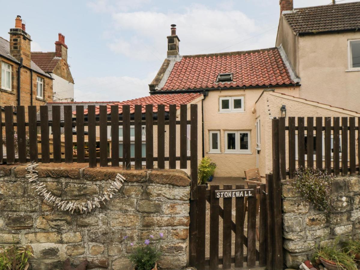 Stonewall Whitby Esterno foto